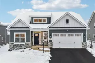 1050 Lakeside Dr, McDonald, PA 15057 - Photo 1