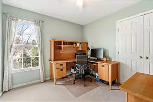 144 Stonewood Dr, Bethel Park, PA 15102 - Photo 20