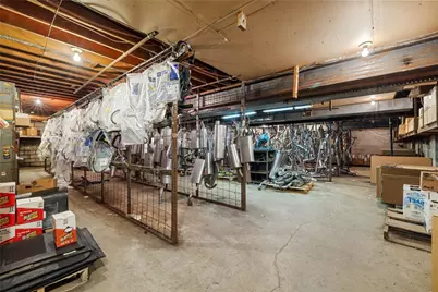 910 Factory Ave, Ellwood City, PA 16117 - Photo 12