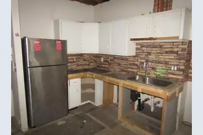 749 Chautauqua Ct, Pittsburgh, PA 15214 - Photo 4