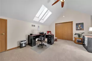 1403 Towne Square Dr, Pittsburgh, PA 15101 - Photo 26