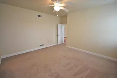 216 S Tuscan Way, Hempfield Township, PA 15601 - Photo 10
