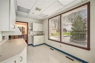 2000 Green St, Farrell, PA 16121 - Photo 14