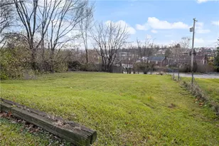 813 Lynda Ln, North Versailles, PA 15137 - Photo 38