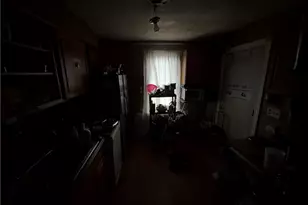 240 Noblestown Rd, Carnegie, PA 15106 - Photo 4