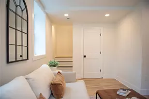 4978 S Pioneer Rd, Hampton, PA 15044 - Photo 12