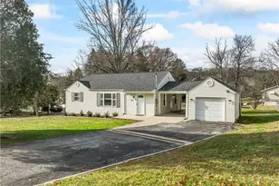 951 Shenango Rd, Chippewa Township, PA 15010 - Photo 2