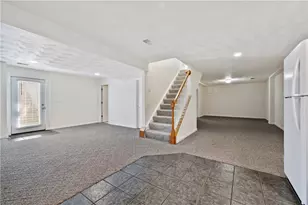 15 Penntowne Dr, Penn Twp, PA 15642 - Photo 34