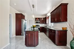 15 Penntowne Dr, Penn Twp, PA 15642 - Photo 18