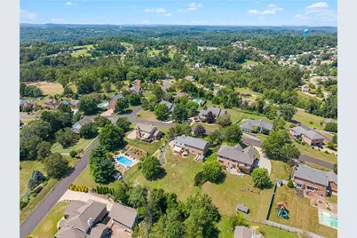 15 Penntowne Drive, Penn Twp, PA 15642 - Photo 6