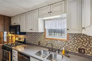 144 Langham Dr, Greene Township, PA 15050 - Photo 14