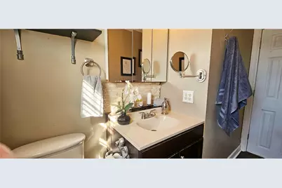 1852 The Circle, Canton Township, PA 15301 - Photo 28