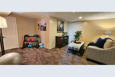 1852 The Circle, Canton Township, PA 15301 - Photo 36