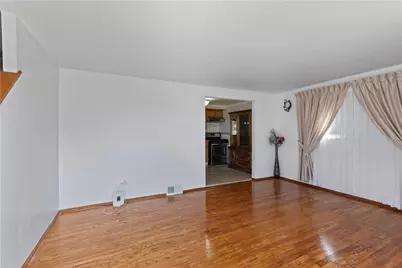 235 Cherrydell Dr, Scott Township, PA 15220 - Photo 2