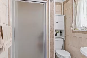 235 Cherrydell Dr, Scott Township, PA 15220 - Photo 8