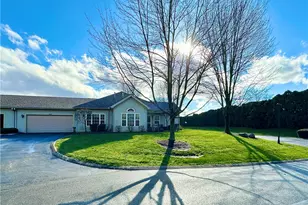 3534 Hunters Woods Blvd, Neshannock Township, PA 16105 - Photo 2