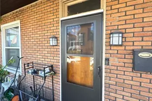 1050 Vance Ave, Coraopolis, PA 15108 - Photo 2