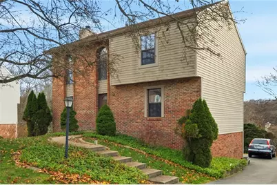 912 Glenwood Court, Cranberry Township, PA 16066 - Photo 2