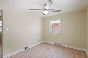 3825 Inland Ave, West Mifflin, PA 15122 - Photo 6