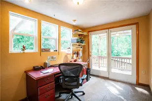 385 Wallace Run Rd, Big Beaver, PA 15010 - Photo 16