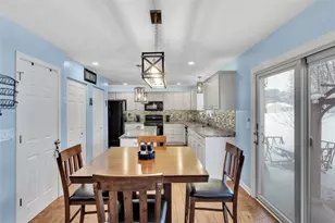 302 Red Fox Ct, Economy, PA 15005 - Photo 16