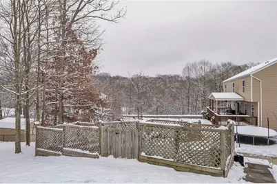 302 Red Fox Ct, Economy, PA 15005 - Photo 8