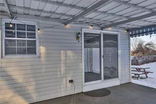 150 Willow Dr, Economy, PA 15042 - Photo 14