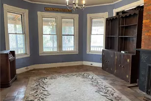 4 Brokers Ln, Hempfield Township, PA 15675 - Photo 6