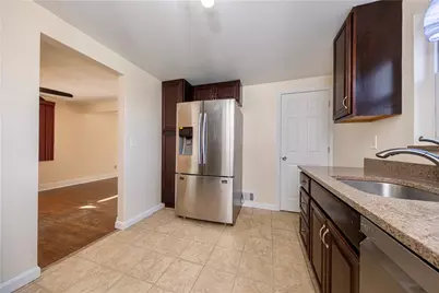 975 Illinois Ave, Pittsburgh, PA 15221 - Photo 8