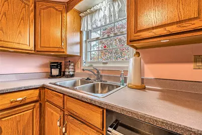 216 Roxbury Drive, Hempfield Township, PA 15601 - Photo 14