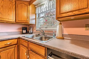 216 Roxbury Dr, Hempfield Township, PA 15601 - Photo 14