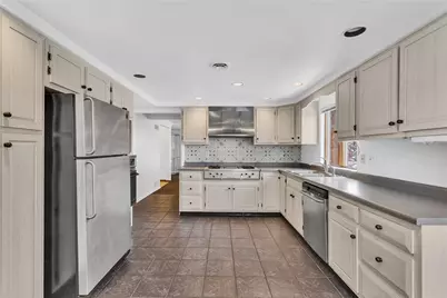 169 Woodshire Dr, Pittsburgh, PA 15215 - Photo 30