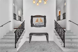 169 Woodshire Dr, Pittsburgh, PA 15215 - Photo 10