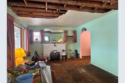 325 Crest Ave, Charleroi Boro, PA 15022 - Photo 12