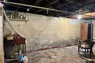 325 Crest Ave, Charleroi Boro, PA 15022 - Photo 32