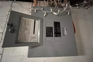 321 E Garfield Ave, New Castle, PA 16105 - Photo 22