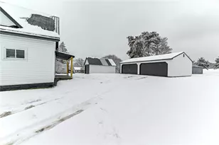 806 Harmony Baptist Rd, Shenango Township, PA 16101 - Photo 18