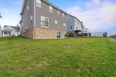 5026 Summit Dr, South Park, PA 15129 - Photo 30