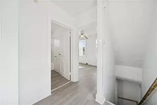 214 S 7th St, Jeannette, PA 15644 - Photo 6