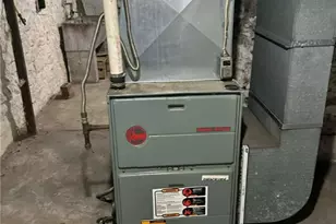 214 S 7th St, Jeannette, PA 15644 - Photo 26