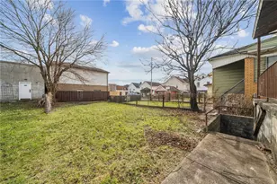 214 S 7th St, Jeannette, PA 15644 - Photo 34