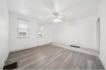 214 S 7th Street, Jeannette, PA 15644 - Photo 4