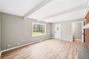 2894 Shadylane Dr, Neshannock Township, PA 16105 - Photo 10