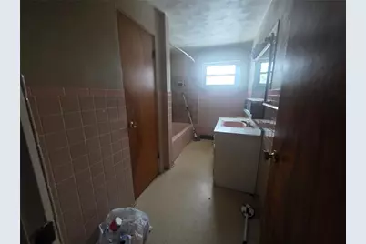 429 Paris Colliers Rd, Burgettstown Boro, PA 15021 - Photo 14