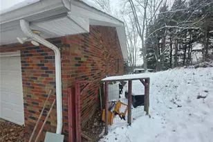 429 Paris Colliers Rd, Burgettstown Boro, PA 15021 - Photo 2