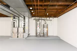 813 Lynda Ln, North Versailles, PA 15137 - Photo 32