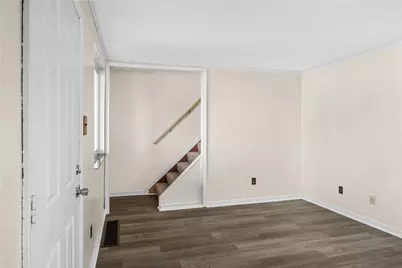 813 Lynda Ln, North Versailles, PA 15137 - Photo 10