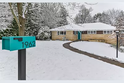 1962 Shady Oak Dr, Pittsburgh, PA 15101 - Photo 2