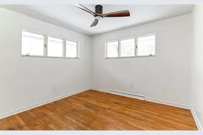 1962 Shady Oak Dr, Pittsburgh, PA 15101 - Photo 20