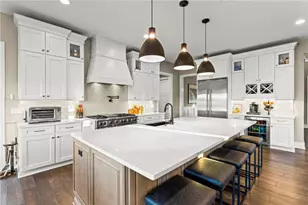 357 Buckingham Dr, Peters Township, PA 15367 - Photo 6